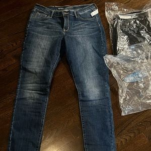 2 NWT old navy jeans size 14